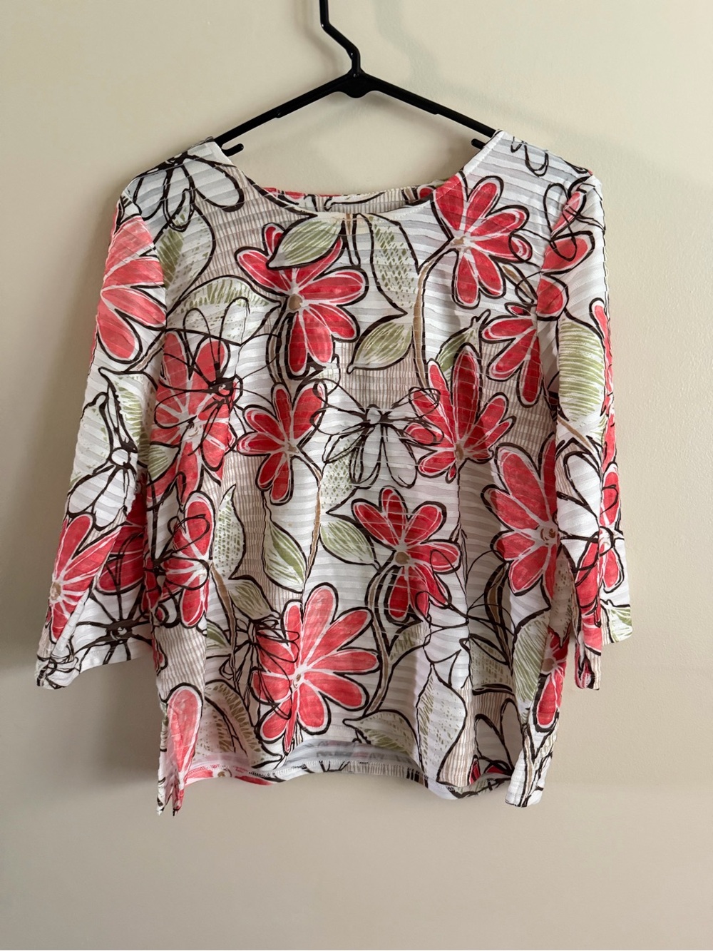 Alfred Dunner Coral & White Floral Boatneck Top